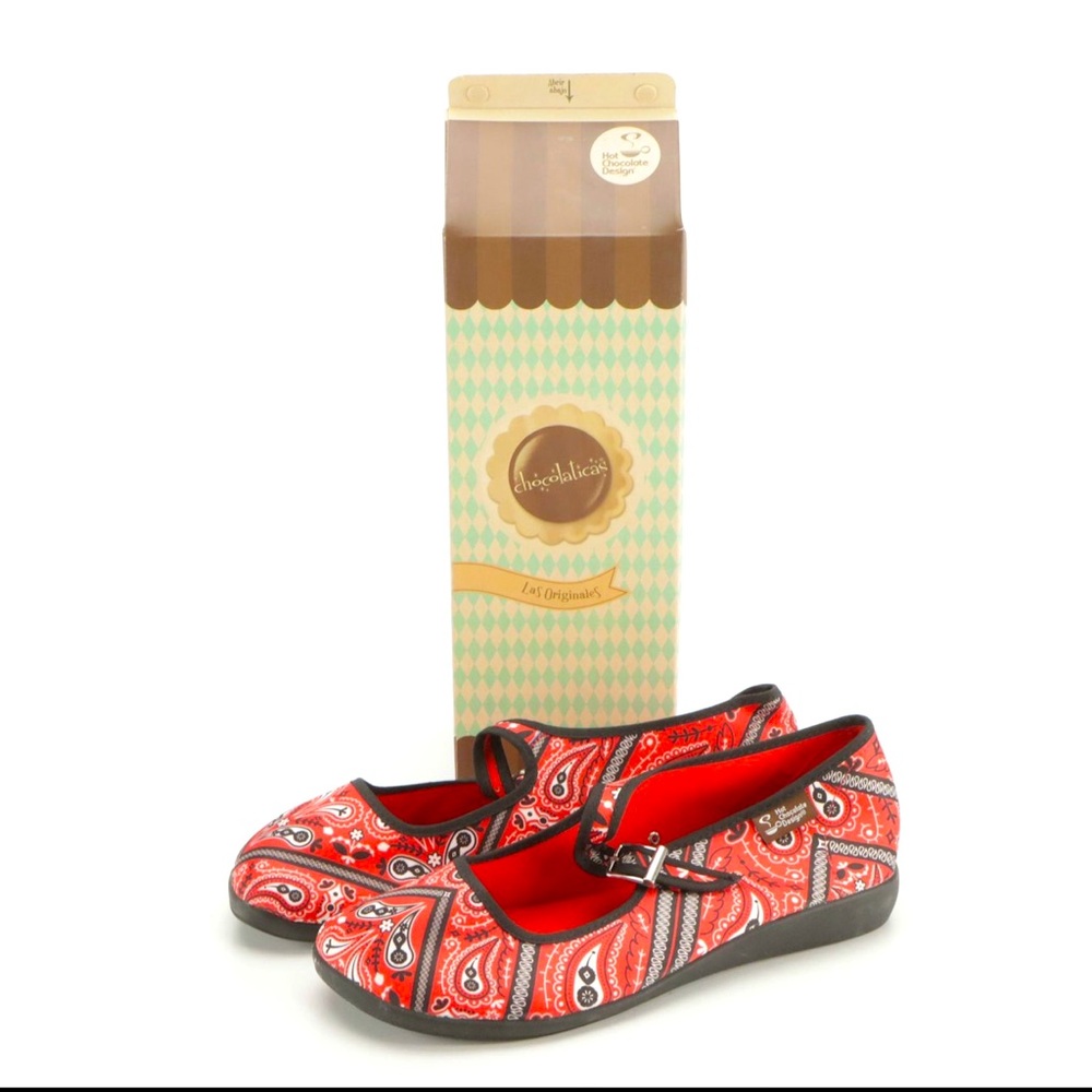 Hot Chocolate Design~Chocolaticas~Red Bandana 
Size USA 10 BNIB